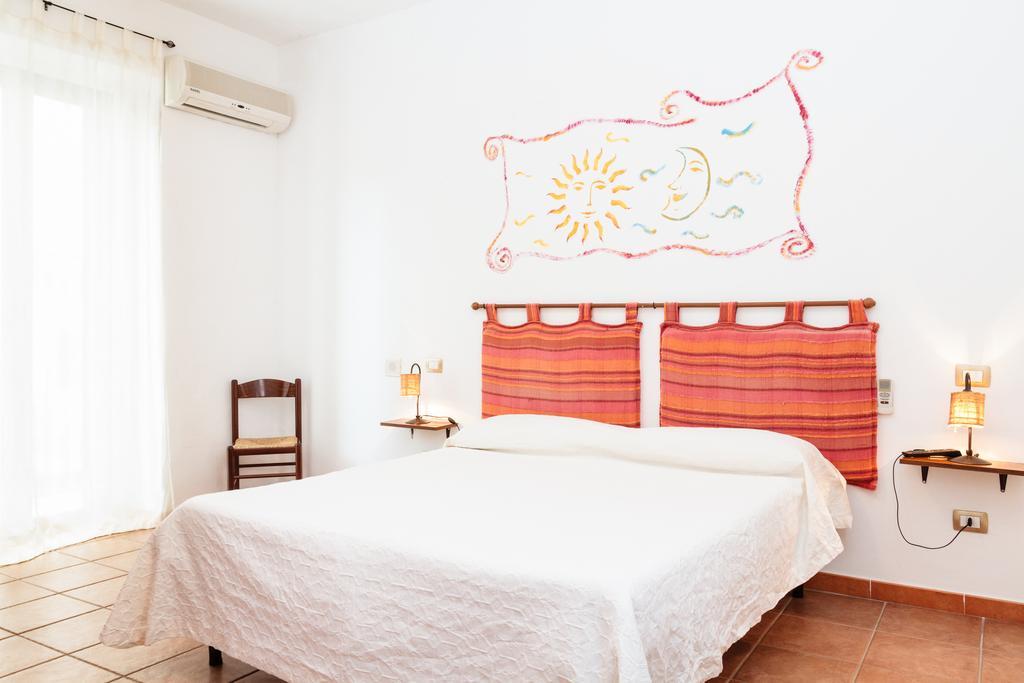 La Mezzanella Guesthouse Porto Torres Pokój zdjęcie